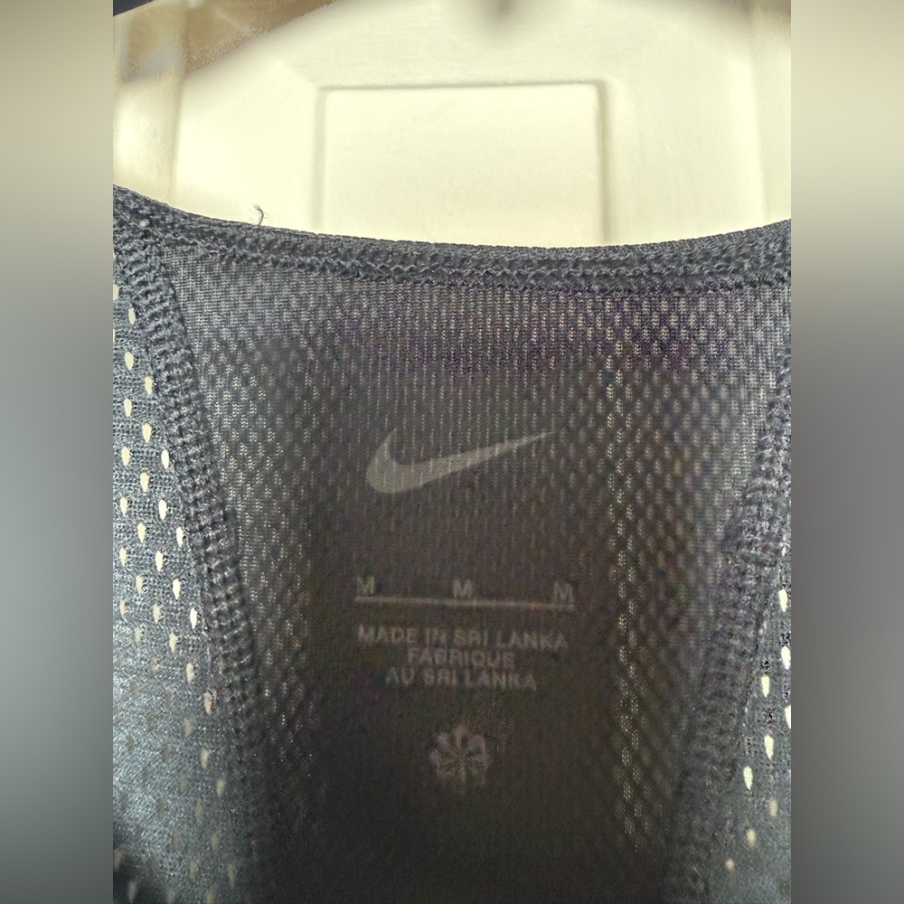 Nike Women’s University of Tennessee Vols Black Tank Top - Picture 4 of 6